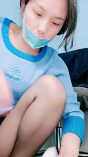 上班塞跳蛋的肉丝小姐姐叫出声来被客户听到_3