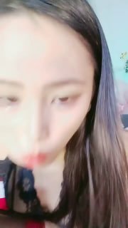 性感妖艳美御姐！花臂纹身极度淫骚！透视装黑丝袜，跳蛋塞穴很享受，哺乳期挤奶