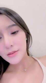 【美人鱼】99年高颜值反差女神！不输模特的极品身材！假鸡巴跳蛋道具自慰_1