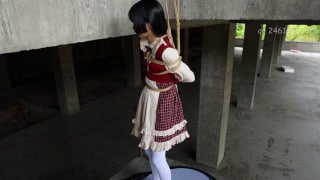 初中洛丽塔小妹妹被同班同学捆绑，后续被班主任偶然发现后，赶走同学们后独自让小妹妹获得快乐，给小妹妹装上跳蛋强制高潮By