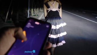 标题： 伊伊夜晚外出体验