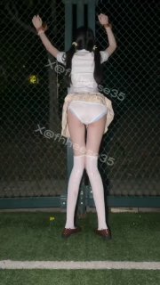 小美miyoki（只回口令） - The high school girl was tortured to the barbed wire of the football field and tortured to incontinence by jumping eggs, unable to escape...