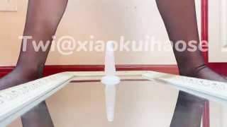 KicoQAQ-黑丝白丝女仆装，幻龙假鸡巴震动棒自慰