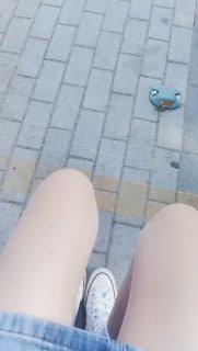 #小妲己 推荐，玩得就是心跳，【了了】，美女戴着跳蛋，坐公交车，户外露出，大黑牛喷水
